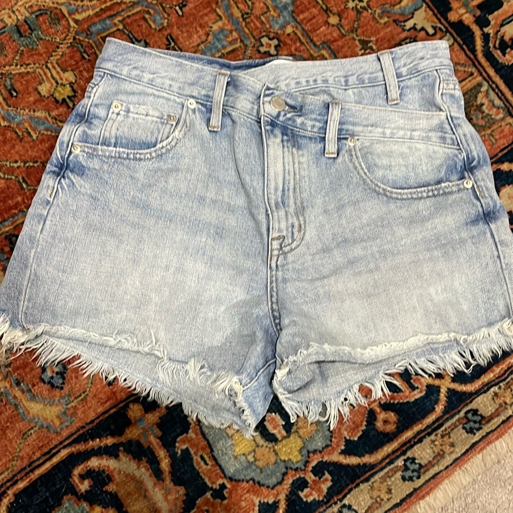 Pistola Bobbie crossover Jean shorts
